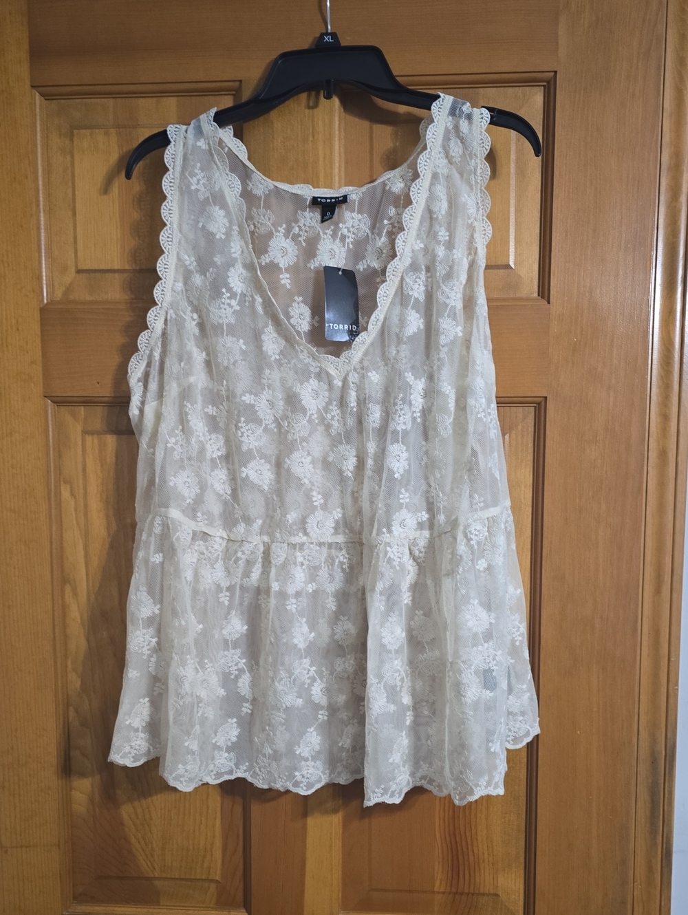 Torrid Cream Lace Tiered Camisole Tank ,NWT
